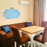 Sunny Апартамент
