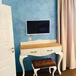 Sunny Апартамент *
