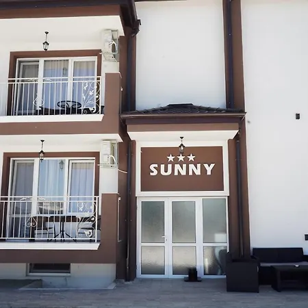 Sunny Апартамент *